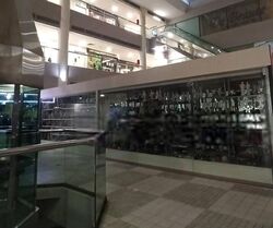 Roxy Square (D15), Retail #525879551